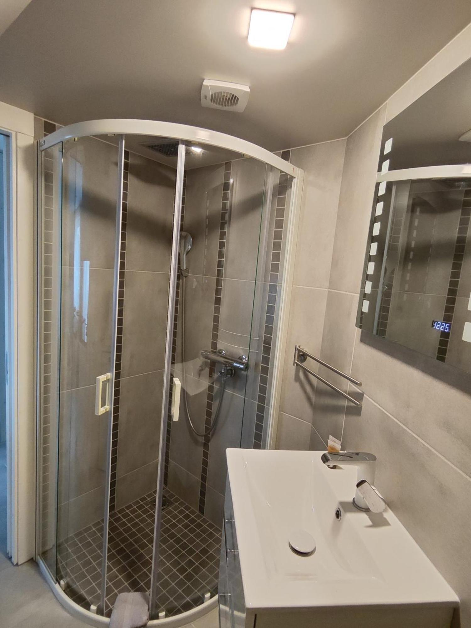 Prie Juros Apartment Klaipeda Bagian luar foto